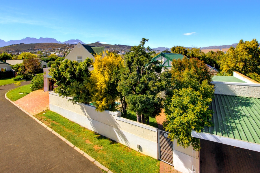 3 Bedroom Property for Sale in Bridge Water Western Cape